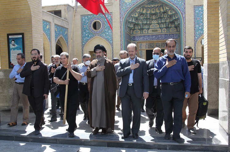 بدرقه خادمان موکب دانشگاه تربیت مدرس با حضور رییس دانشگاه و جمعی از دانشگاهیان 