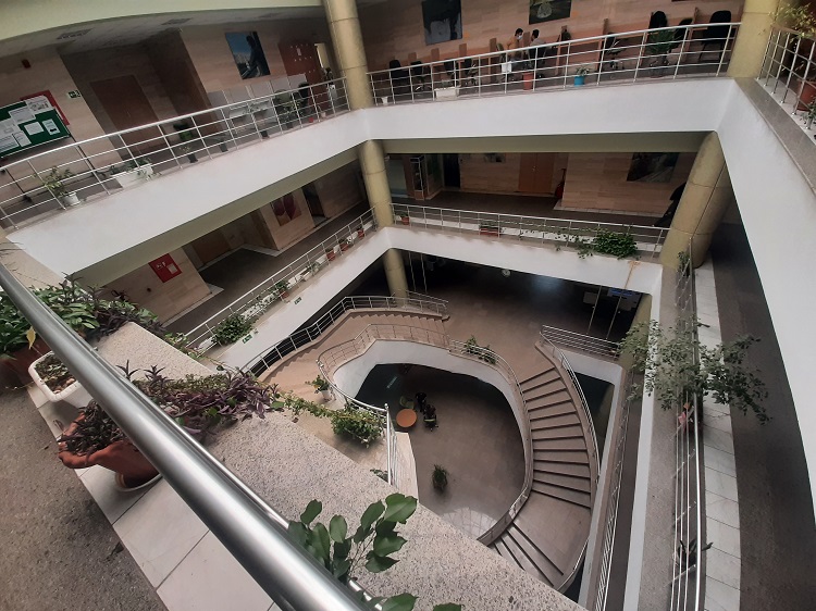 اعلام نحوه فعالیت کتابخانه مرکزی در روزهای پایان سال 1402 و تعطیلات نوروز 